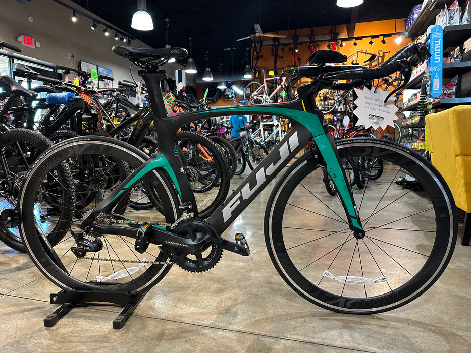 Fuji Norcom Straight 2.1 Shimano Ultegra 11 Speed 2022