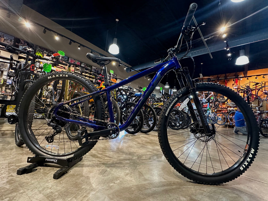 Kona Mahuna - Gloss Metallic Indigo Blue