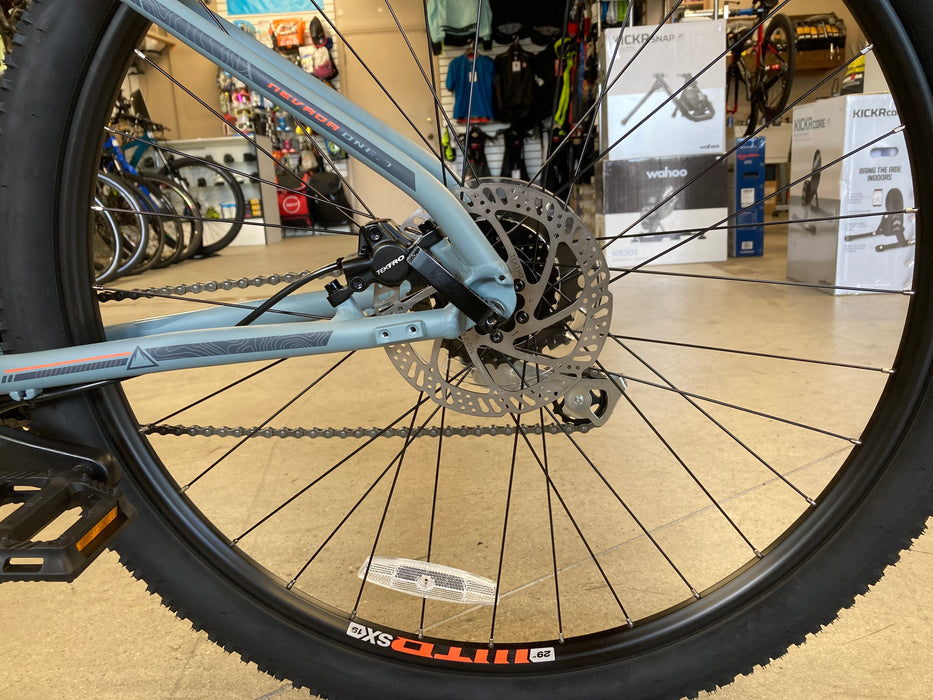 Fuji Nevada 29 1.7 Shimano Acera - Satin Gray 2022